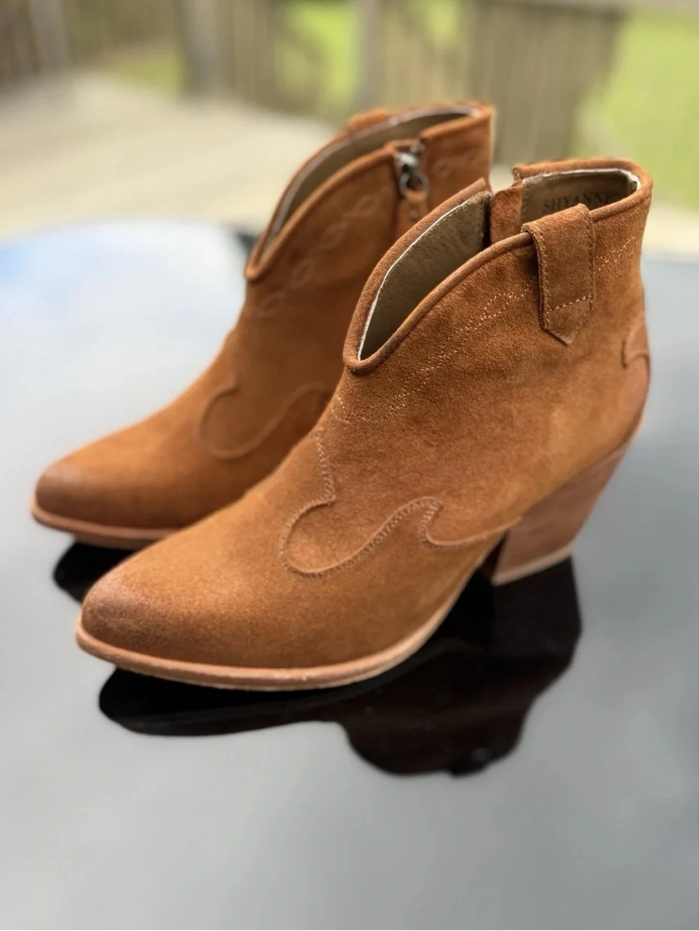 Shyanne Women’s Jodi Suede Leather Brown Western Ankle Boots Sz 6 EUC